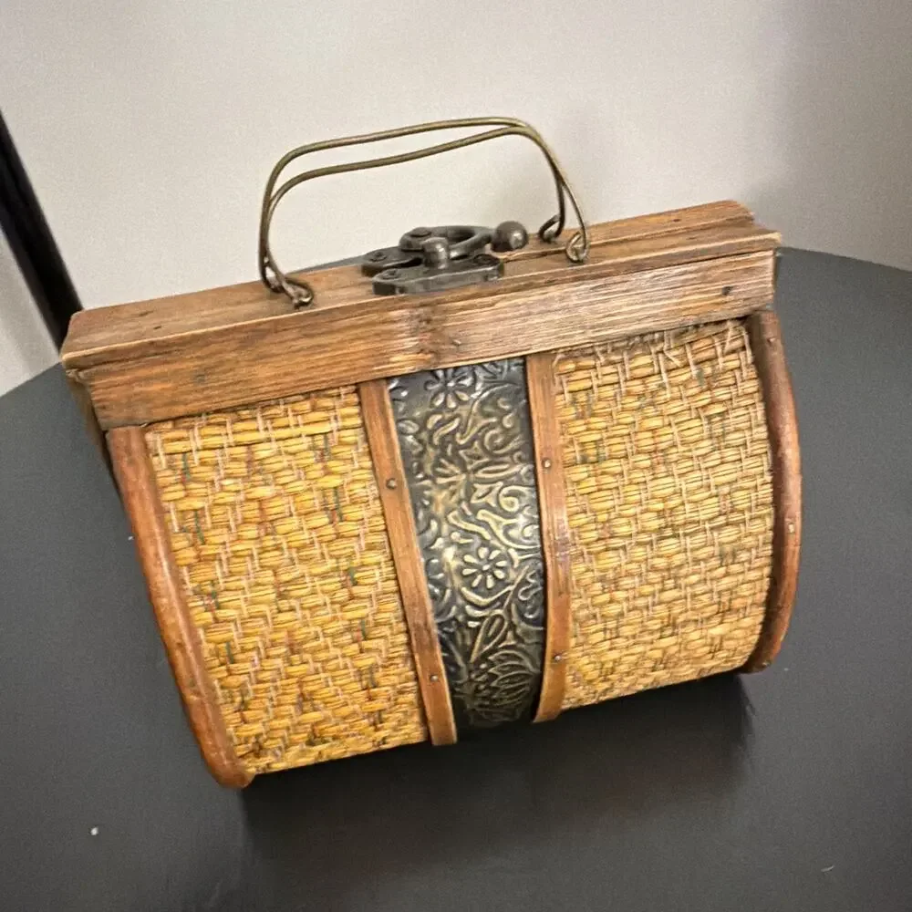 Vintage Wood & Wicker Lidded Storage Box w/ Floral Metal Panel & Latch